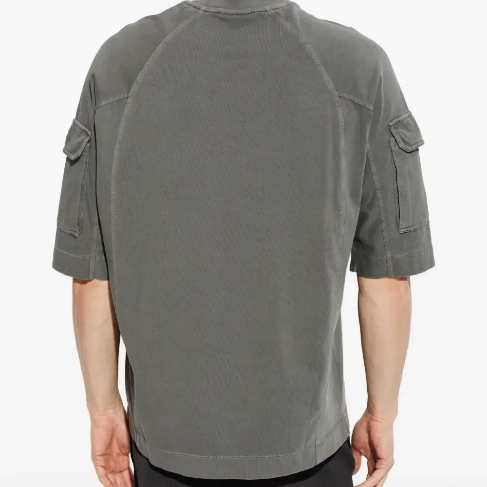 Футболка с круглым вырезом