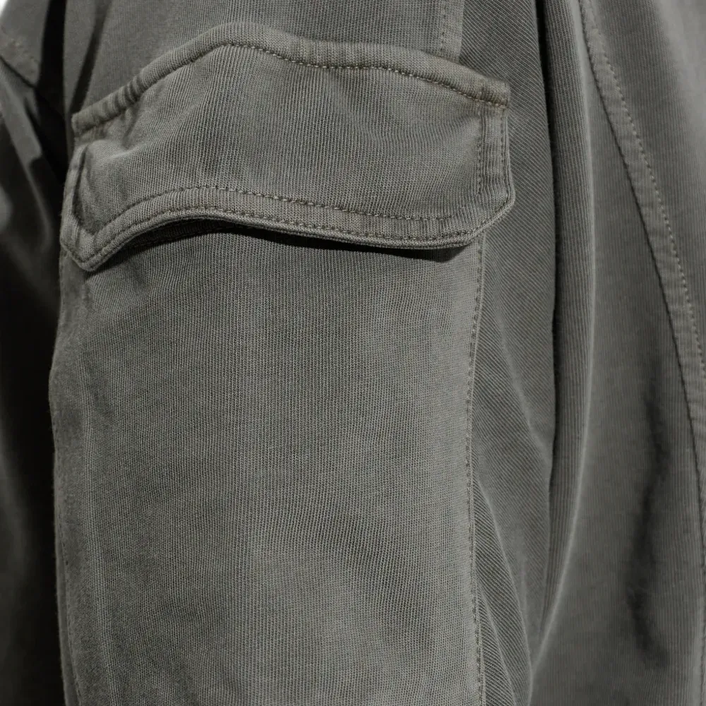 Футболка с круглым вырезом