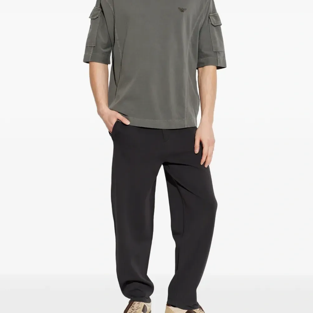 Футболка с круглым вырезом