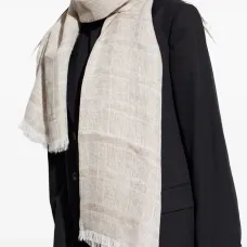 Шарф в клетку с бахромой