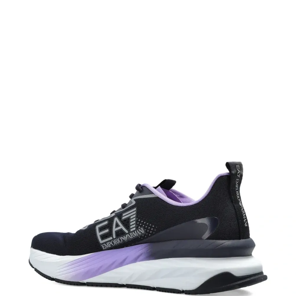 Кроссовки с логотипом