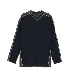 Свободная футболка с длинными рукавами