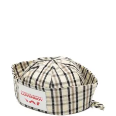 Шляпа с клетчатым узором и завязками