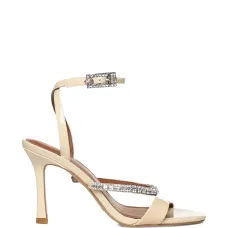 Сандалии с пряжкой, украшенной стразами