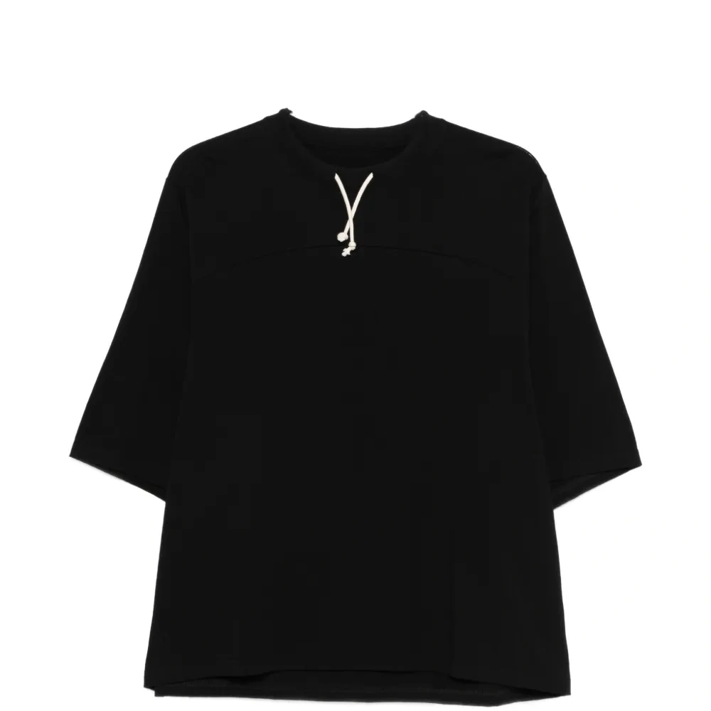 Футболка с кружевной отделкой