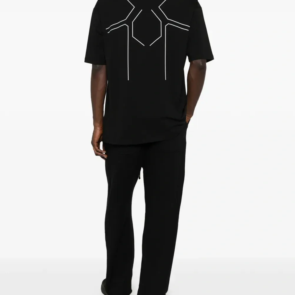 Футболка с короткими рукавами