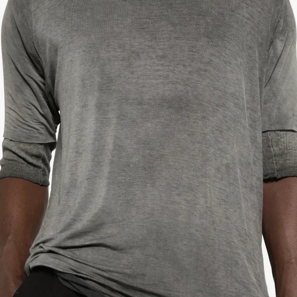 Футболка с короткими рукавами и ребристой фактурой