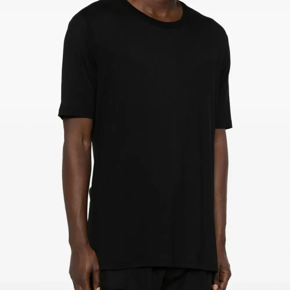 Футболка с короткими рукавами