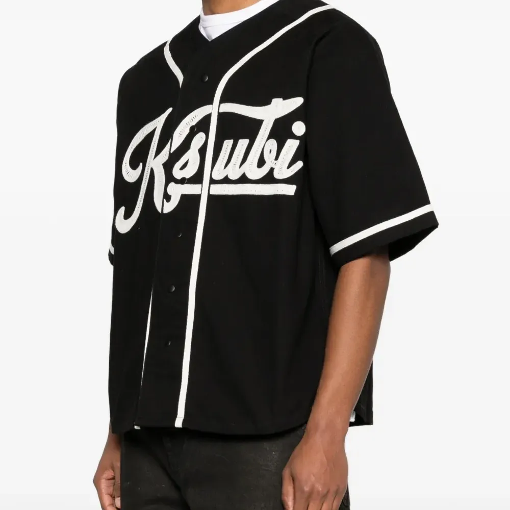 Футболка Outfield SS с логотипом и пуговицей