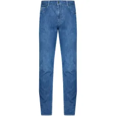 Джинсы с логотипом на нашивке