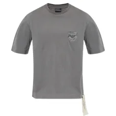 Футболка с нашивкой-логотипом