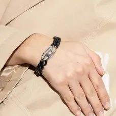 Браслет с логотипом