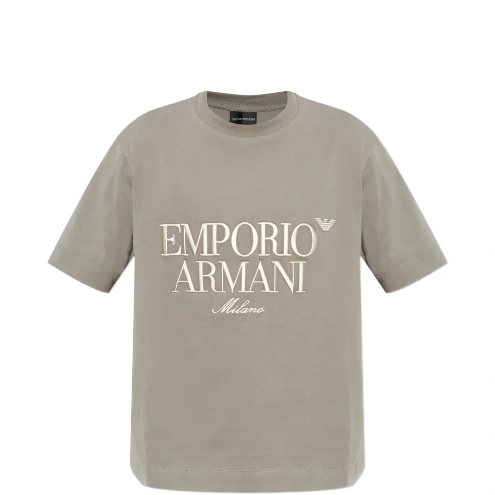 Футболка с вышивкой