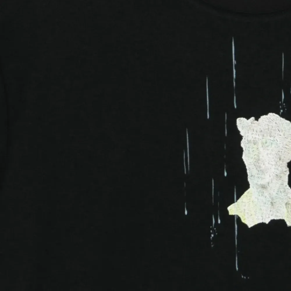 Футболка с вышитым логотипом