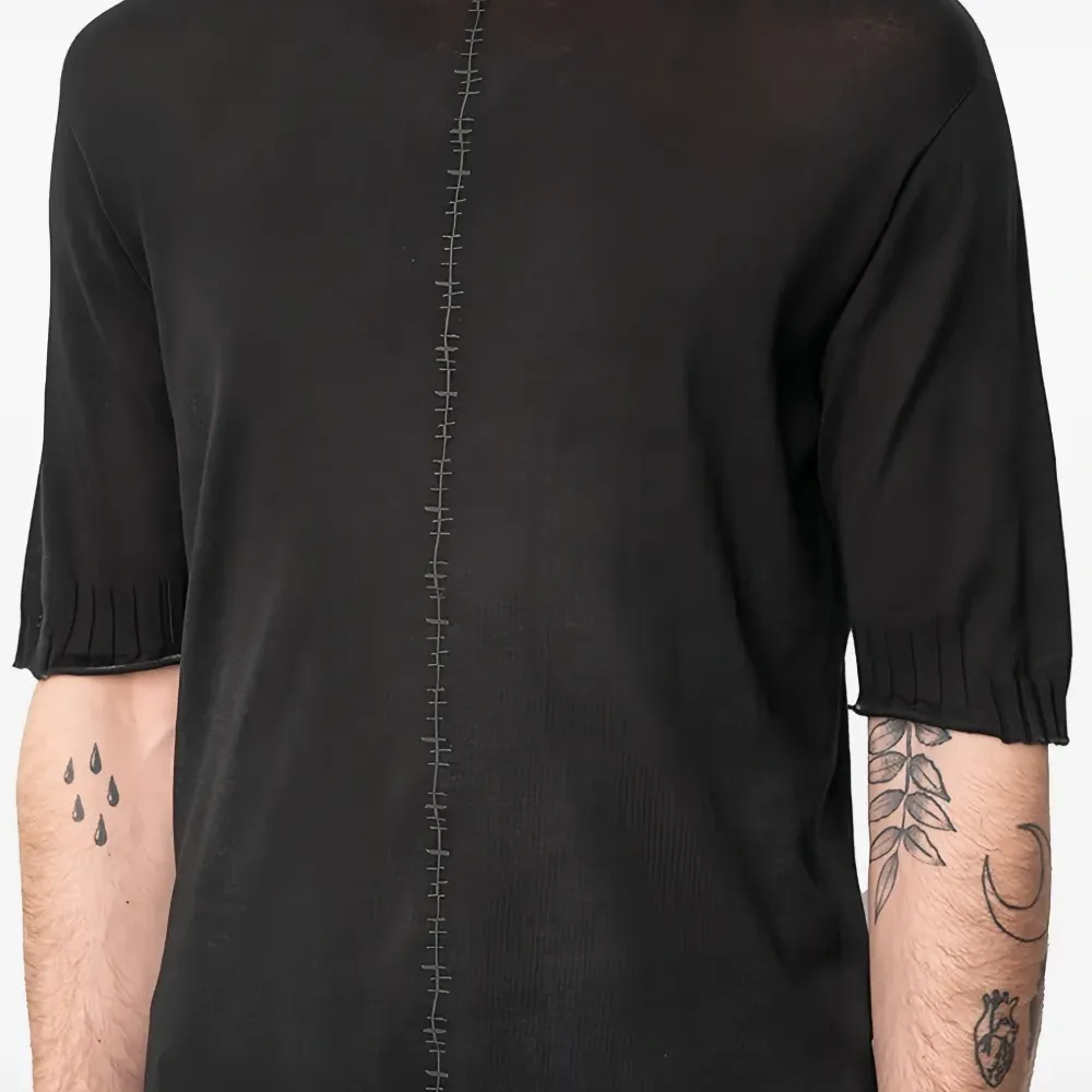 Футболка с трикотажной строчкой