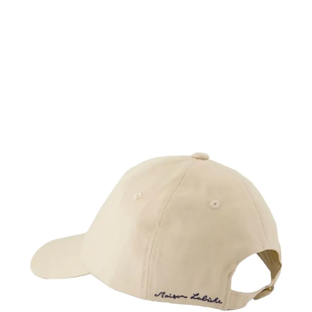 Бейсболка с вышивкой