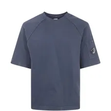 Футболка с накладным карманом