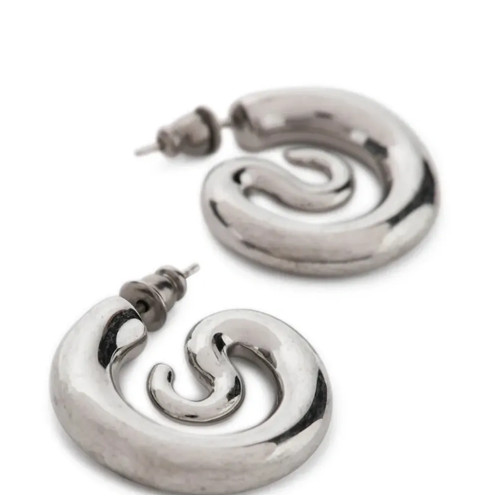 Маленькие серьги Serpent