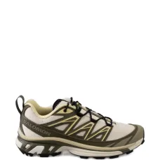 Кроссовки на шнуровке