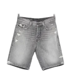 Джинсовые шорты с прорезями