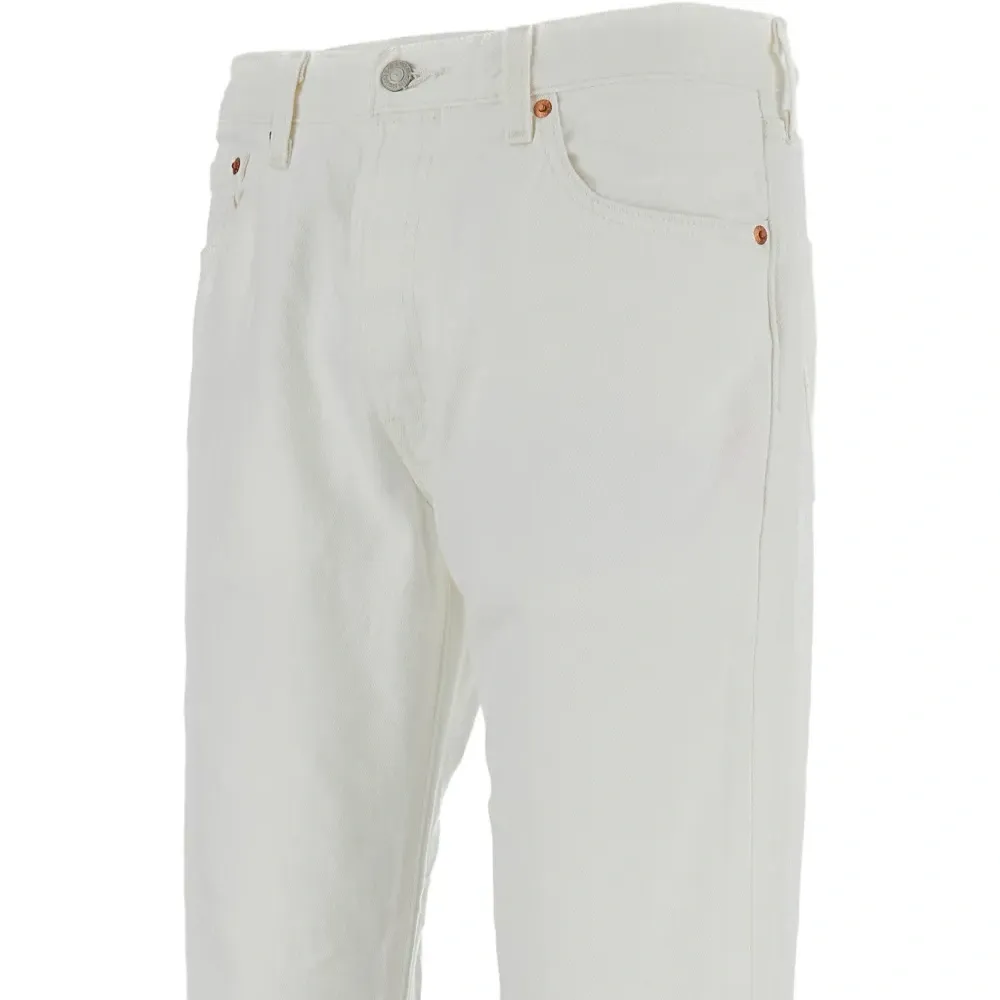 Джинсы на пуговицах