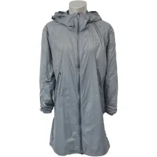 Лёгкая куртка на молнии Лёгкая куртка на молнии