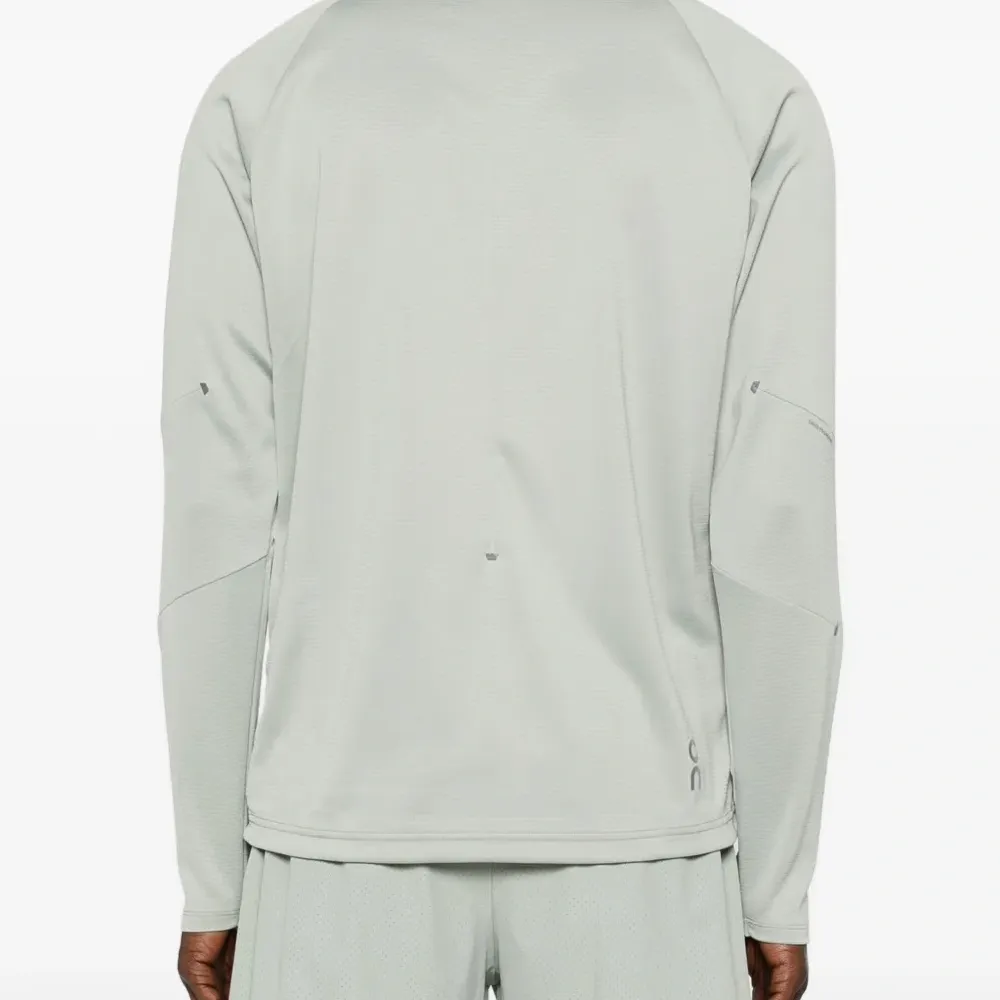 Топ с длинными рукавами и короткой молнией Climate