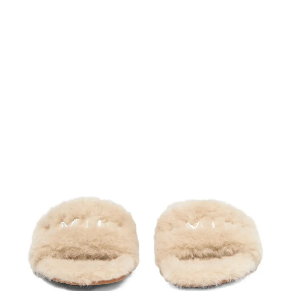 Тапочки с вышивкой логотипа