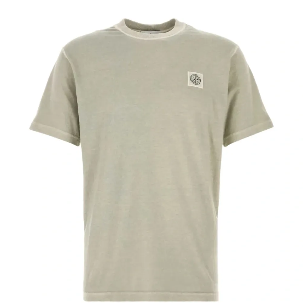 Футболка с нашивкой