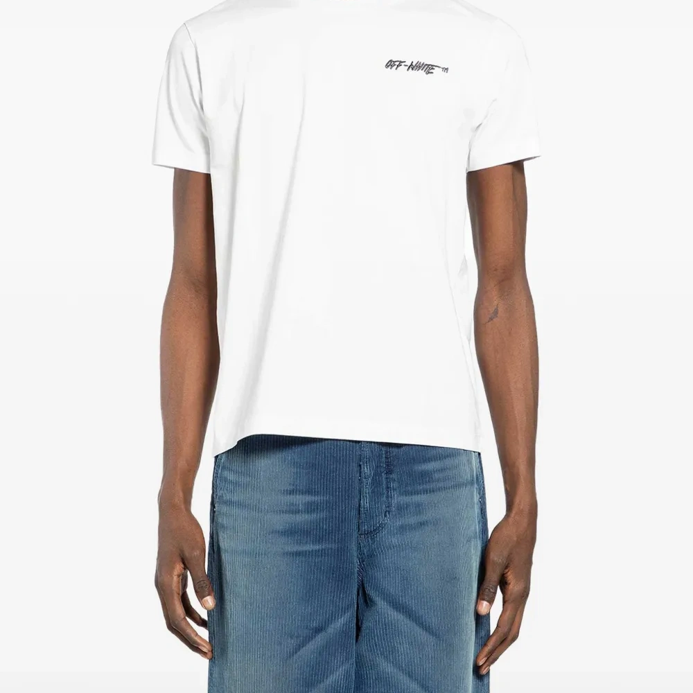 Футболка с логотипом