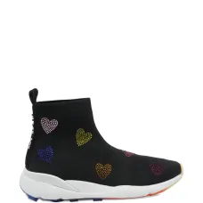 Кроссовки с украшением в виде сердца