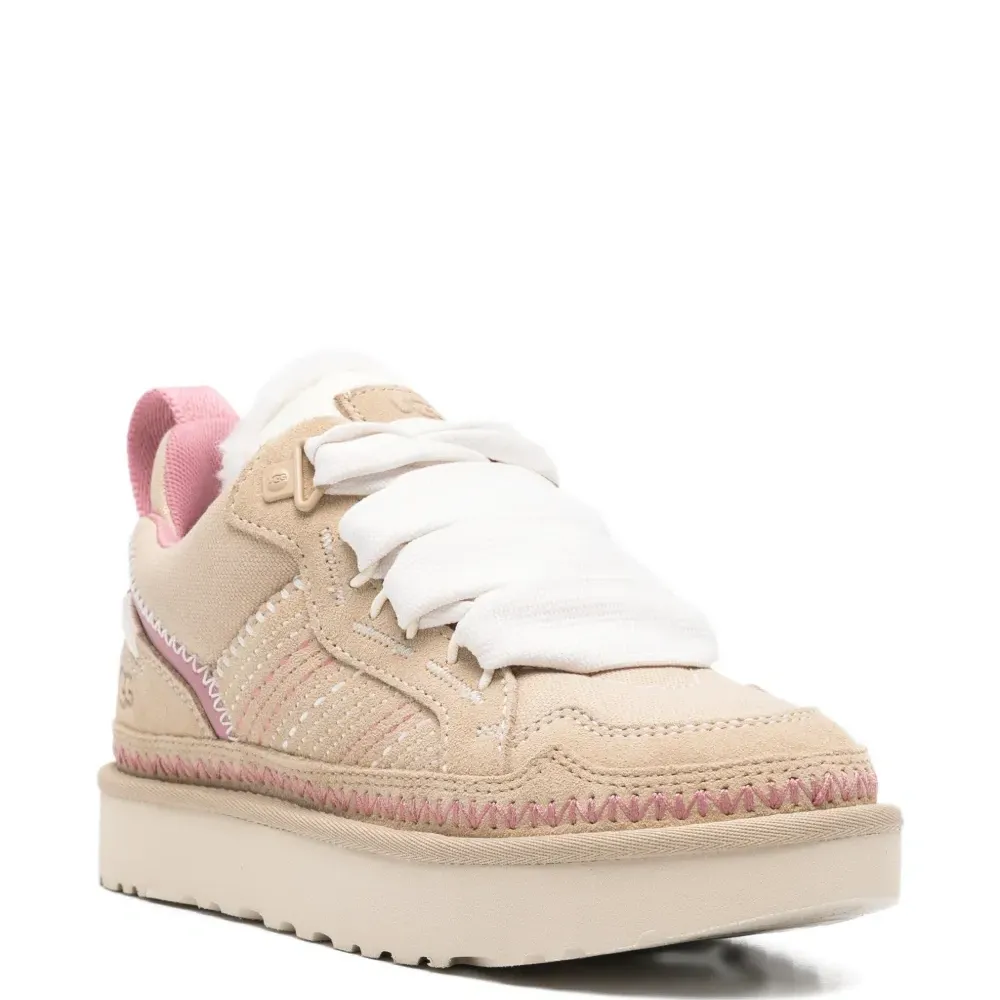 Замшевые кроссовки