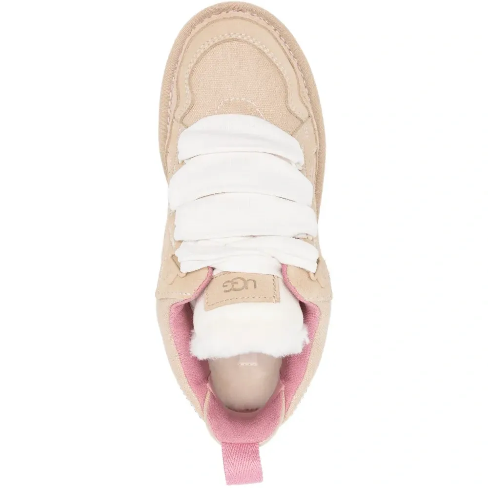 Замшевые кроссовки