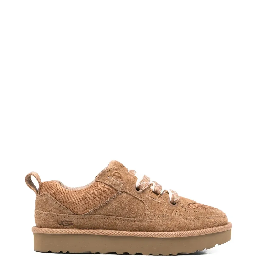 Замшевые кроссовки