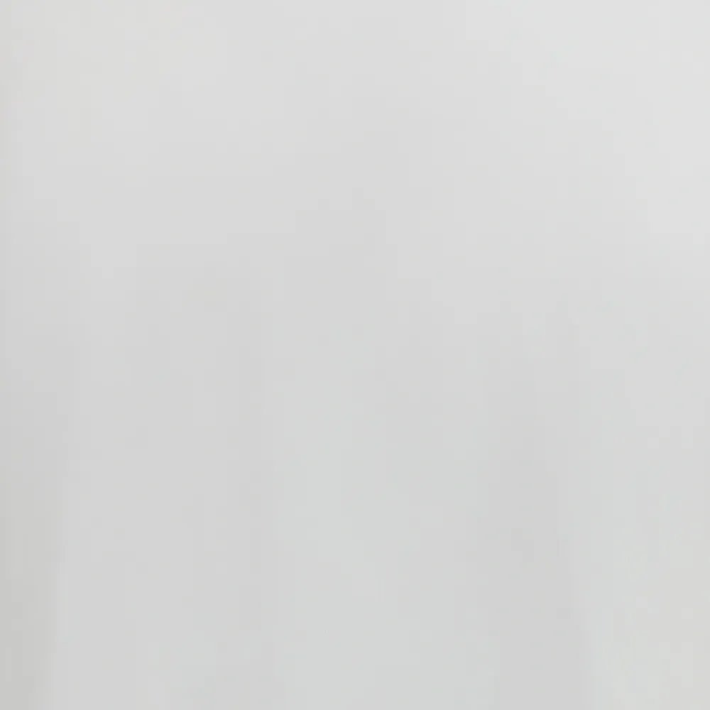 Футболка с цепочкой и гербовой стрелой