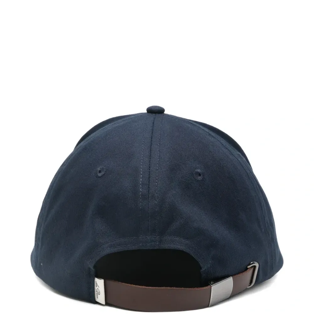 Бейсболка с вышивкой "Плющ"