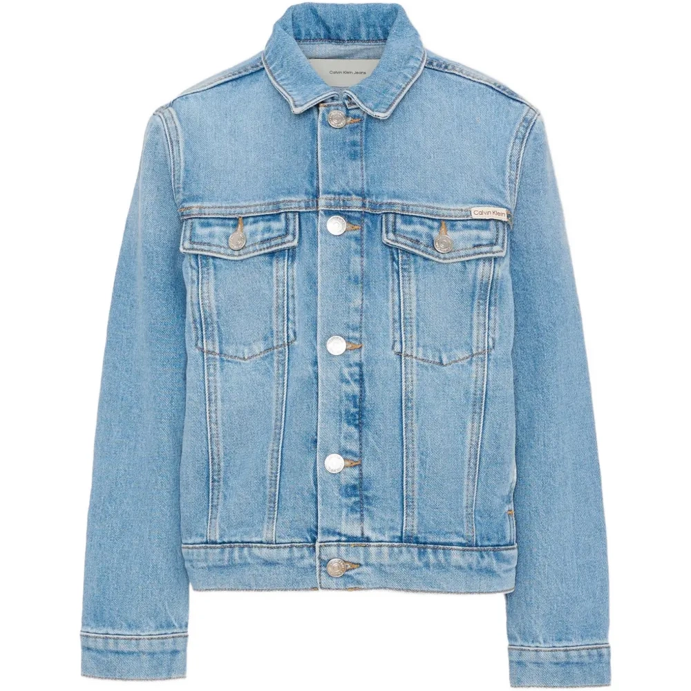 Джинсовая куртка