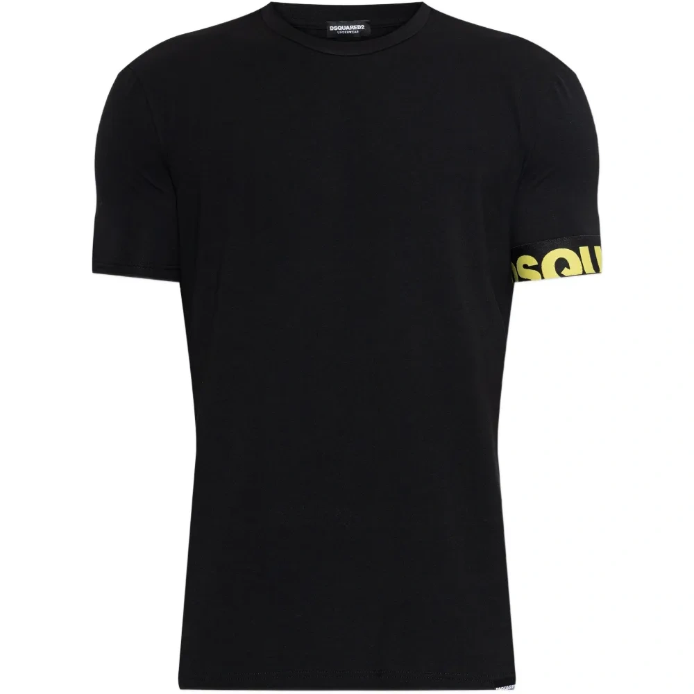 Футболка с логотипом на ленте