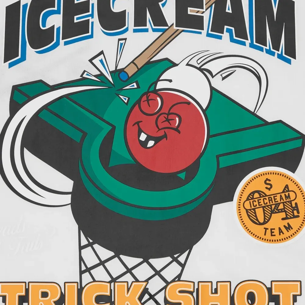 Футболка с круглым вырезом