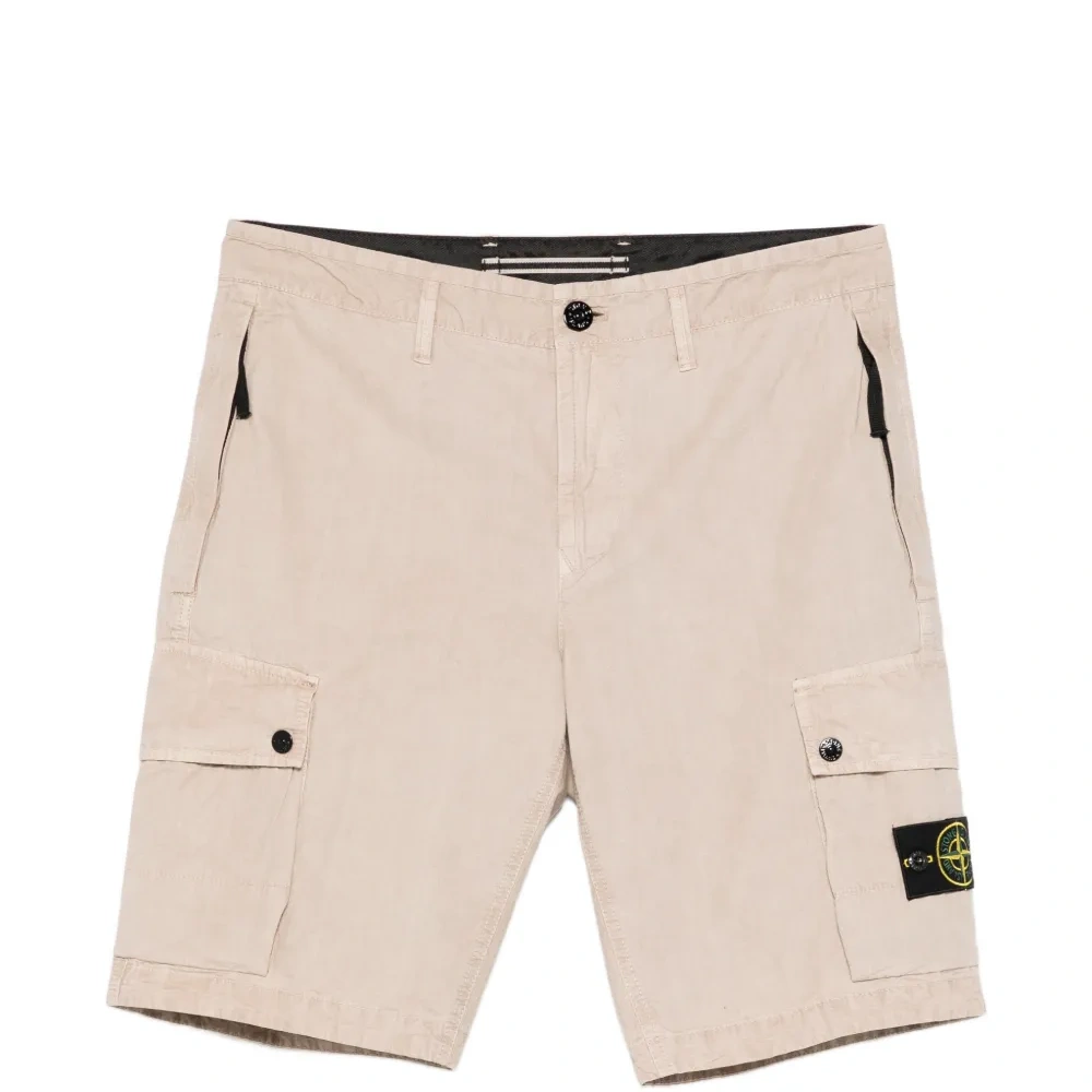 Шорты с накладными карманами