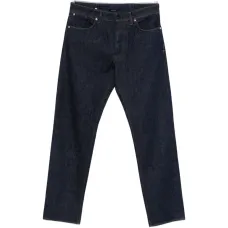 Джинсы с пятью карманами Джинсы с пятью карманами