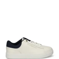 Кожаные кроссовки на шнуровке