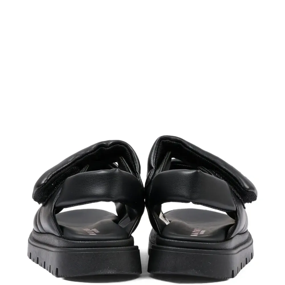 Босоножки с мягкими ремешками