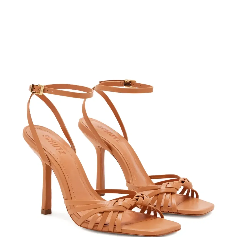 Сандалии Tara