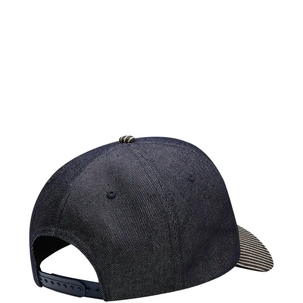 Бейсболка с принтом "бегущая собака"