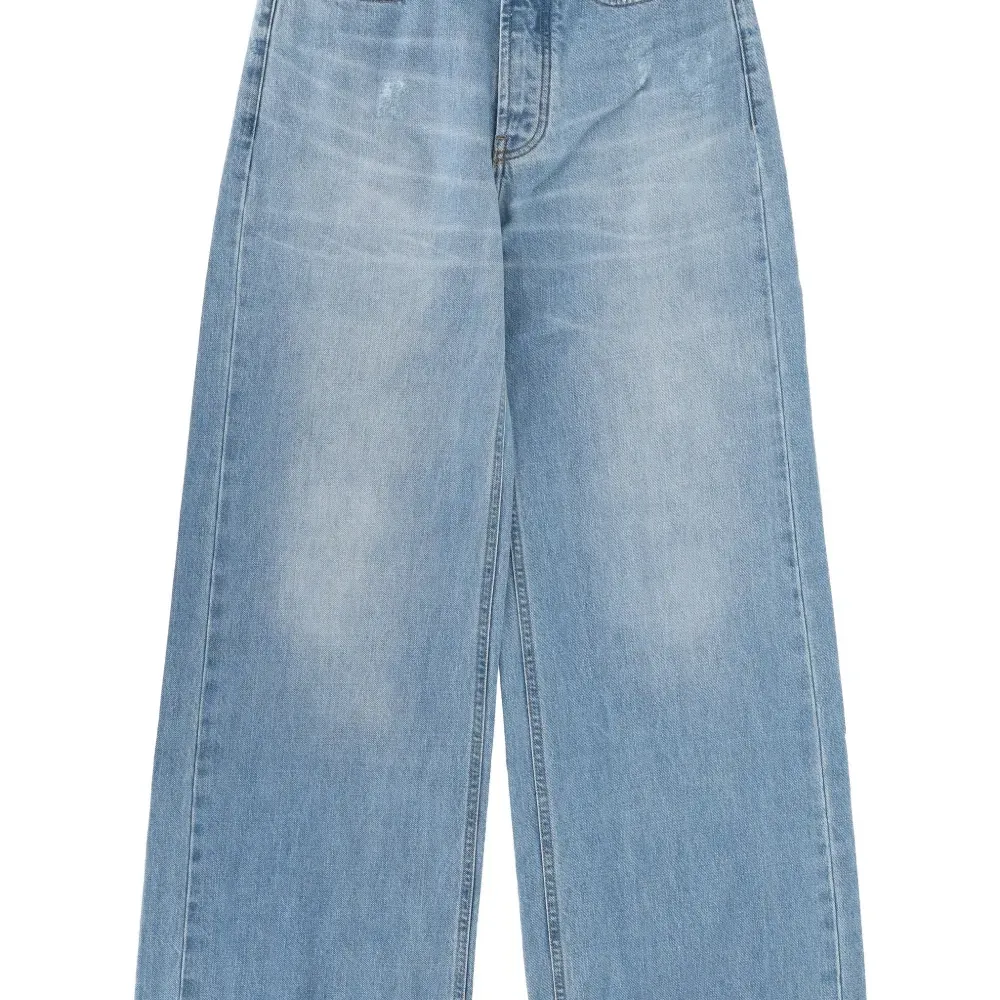 Джинсы с эффектом потертостей