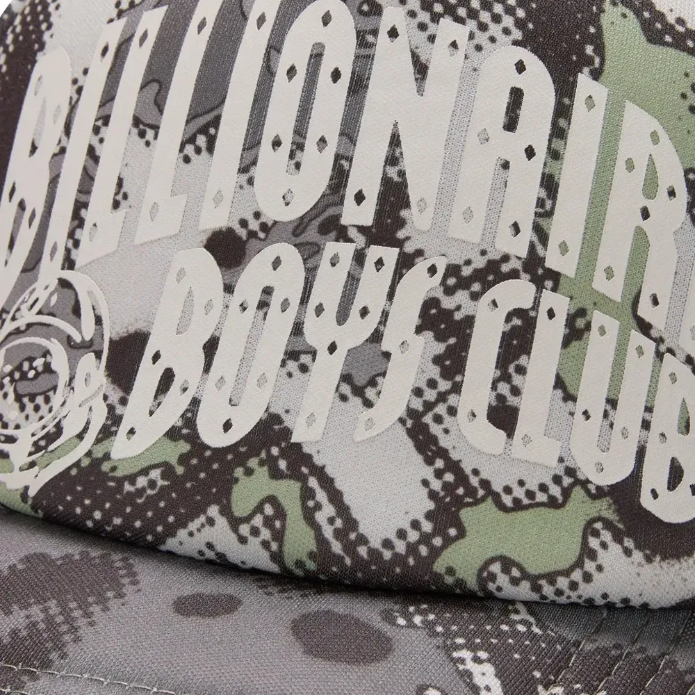 Бейсболка с логотипом