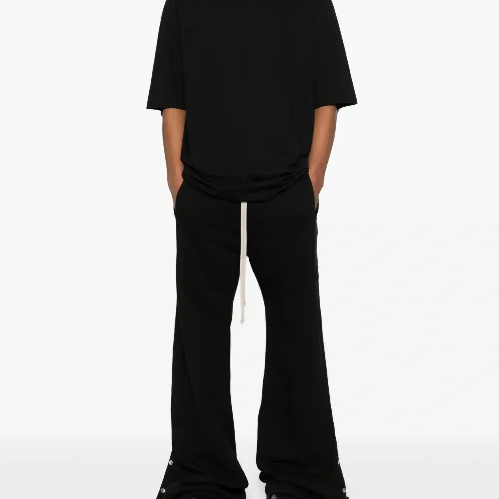 Футболка с круглым вырезом