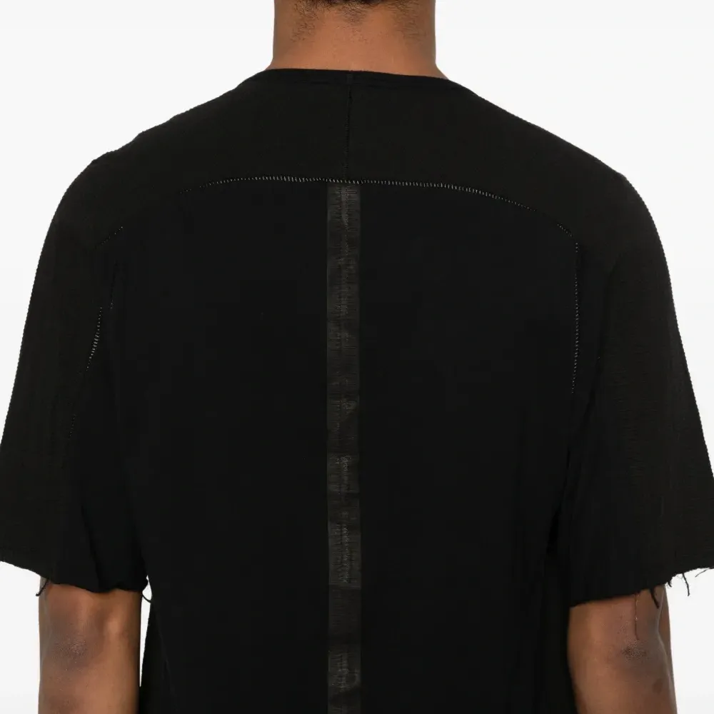 Футболка с необработанными краями