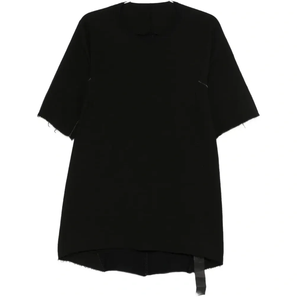 Футболка с необработанными краями